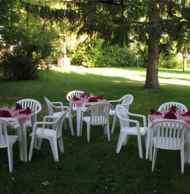 Val Des Bois Bed and Breakfast Warmeriville Buitenkant foto